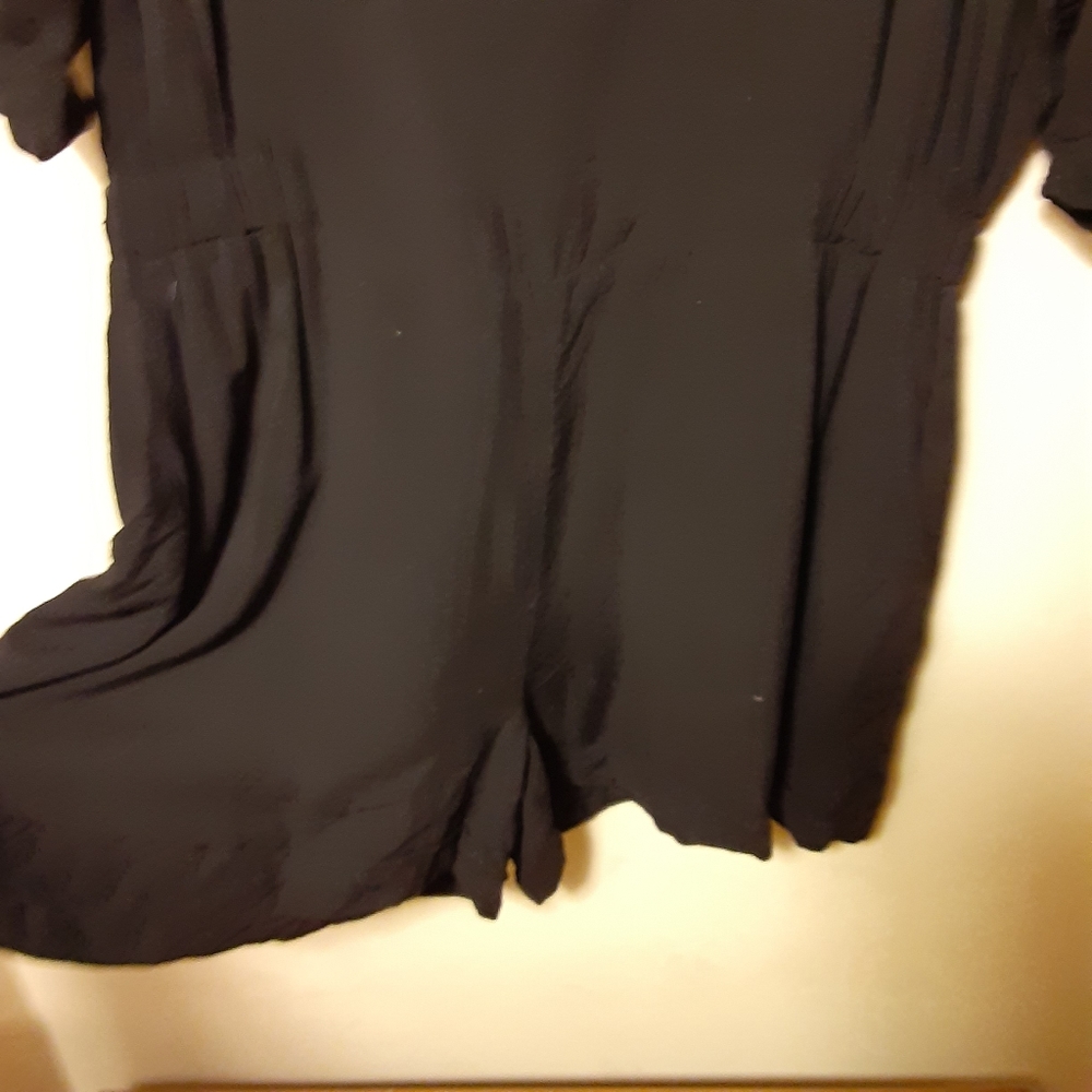 Ella Moss black cold shoulder romper medium - Picture 4 of 9